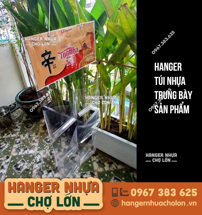 Tăng doanh số với cách trưng bày mì gói độc đáo bằng Hanger túi nhựa PVC - Ảnh 1